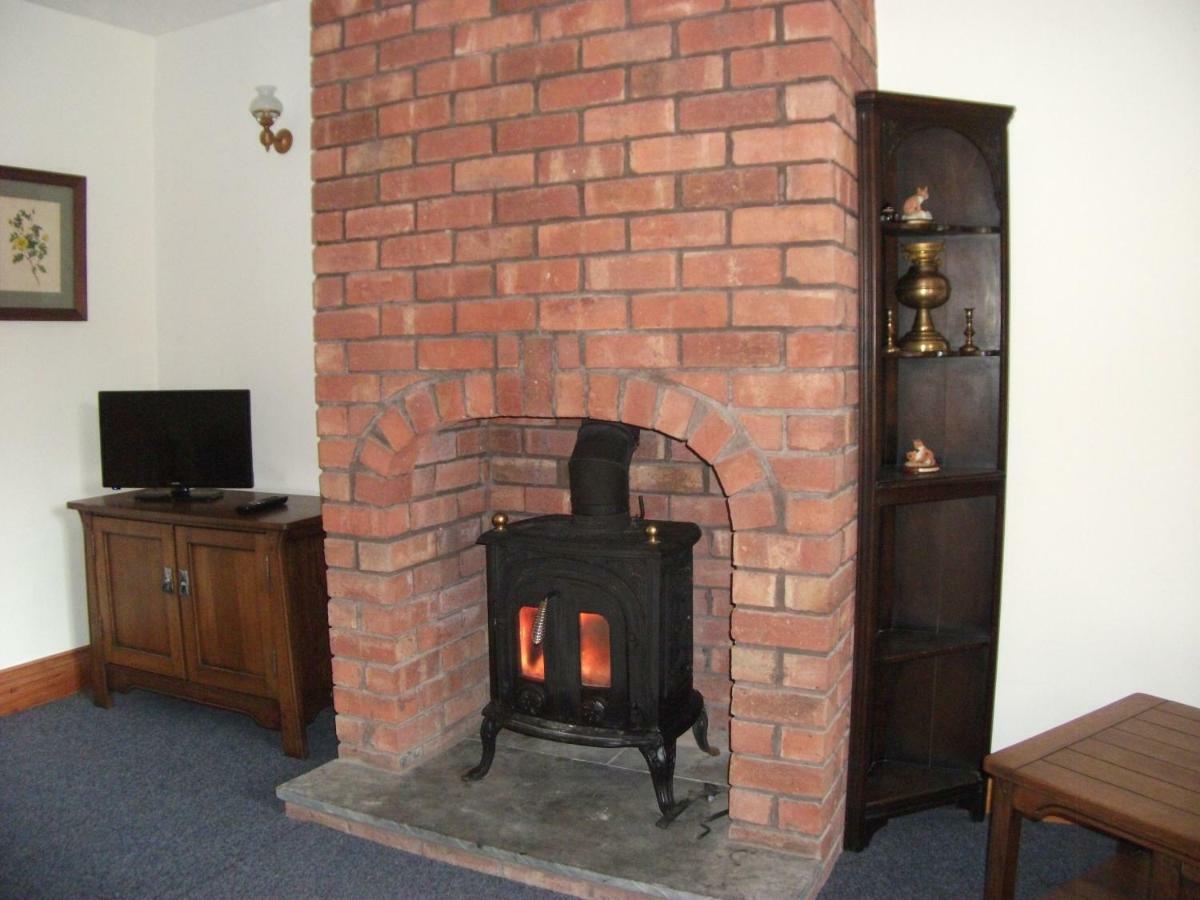 Bryn Cottage Llandderfel Esterno foto